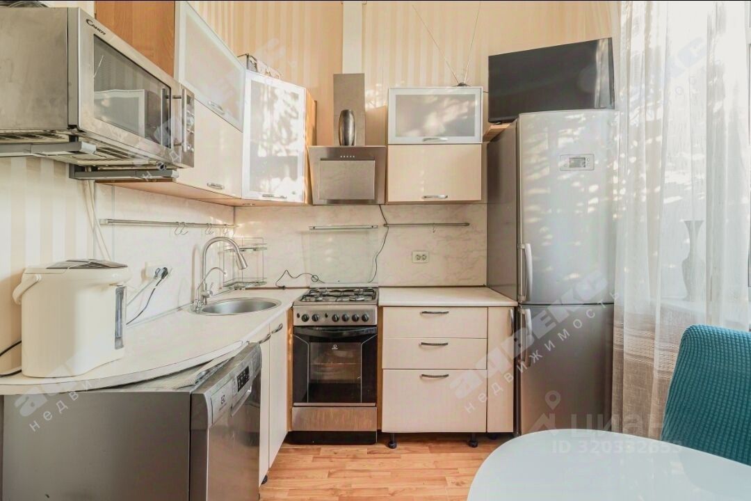 Продажа 2-комн квартиры на вторичном рынке Выборгская набережная, 25