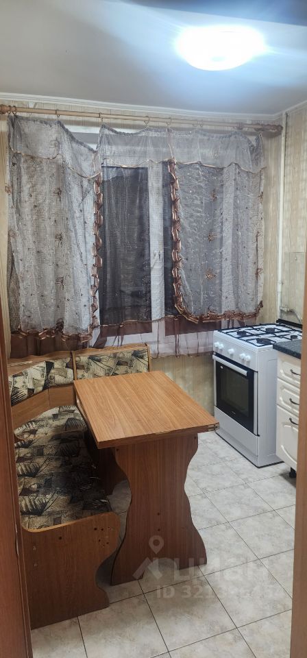 Аренда 2-комн квартиры на вторичном рынке Большая Марьинская улица, 8