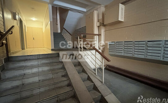 Продажа 1-комн квартиры на вторичном рынке Осенний бульвар,  д. 18 к2