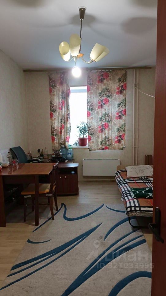 Продажа 2-комн квартиры на вторичном рынке проспект Героев, 26к3