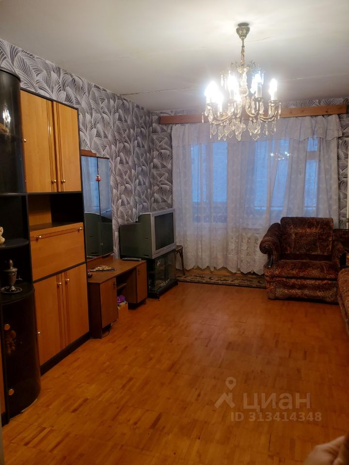 Аренда 2-комн квартиры на вторичном рынке Красное Село, улица Лермонтова, 11к2