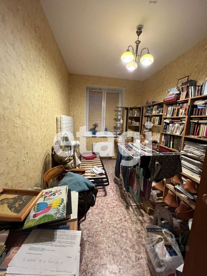 Продажа 3-комн квартиры на вторичном рынке Кировск, Набережная улица, 19