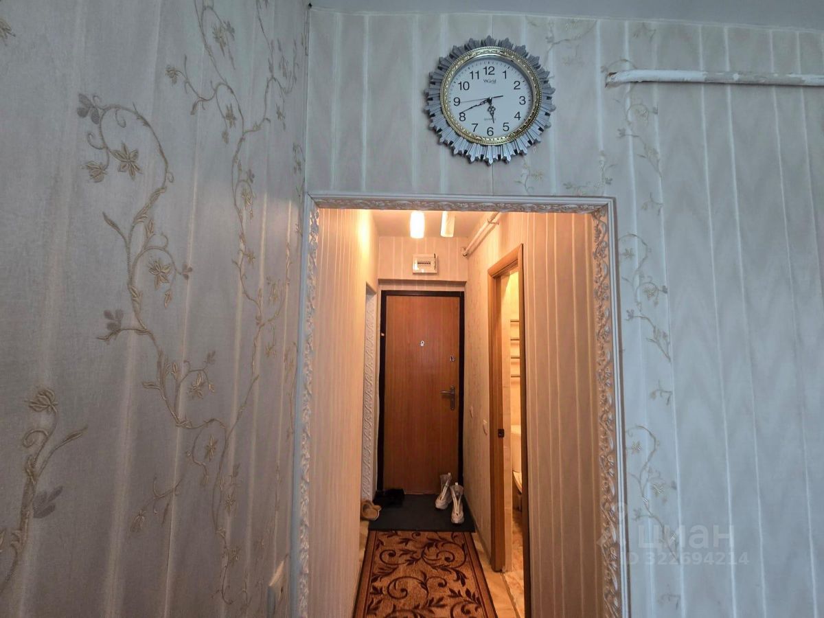 Продажа 1-комн квартиры на вторичном рынке пос. Совхоза Архангельский, улица Комарова,  д. 5