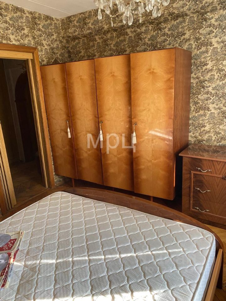 Продажа 3-комн квартиры на вторичном рынке улица Маршала Василевского, 17