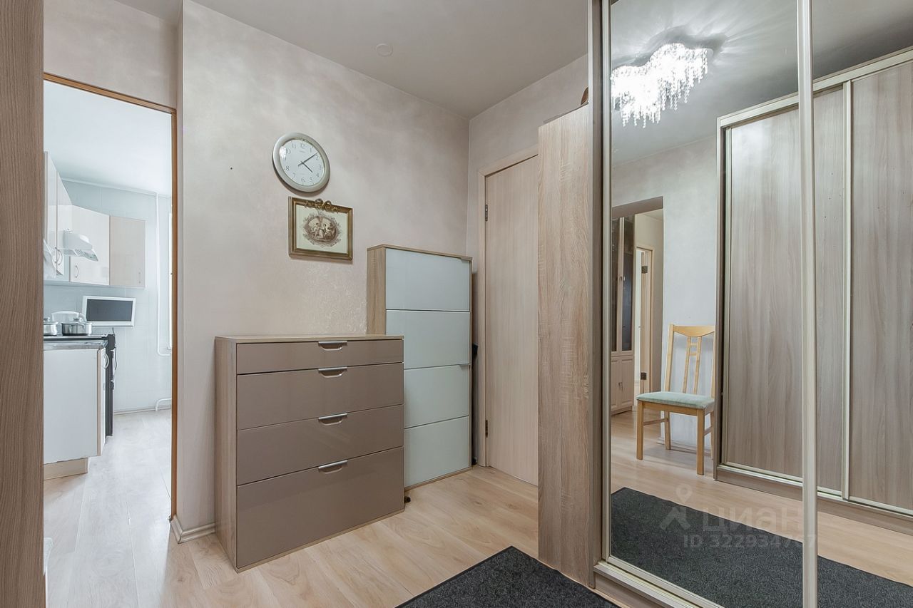 Продажа 3-комн квартиры на вторичном рынке Скаковая улица, 34К3