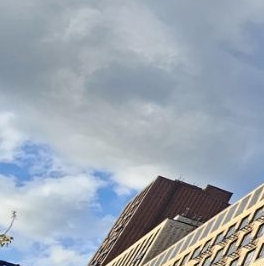 Продажа 1-комн квартиры на вторичном рынке Клинская улица, 2А