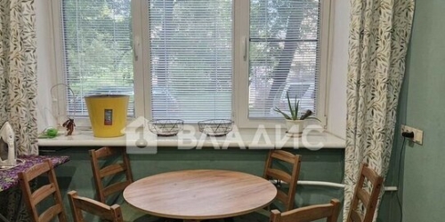 3-комн квартира улица Бабушкина,  д. 61
