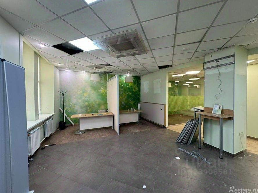 Продажа торгового помещения Сельскохозяйственная улица,  д. 9