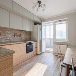 Продажа 1-комн квартиры на вторичном рынке Заневский пр-кт,  д. 42,  к. 1