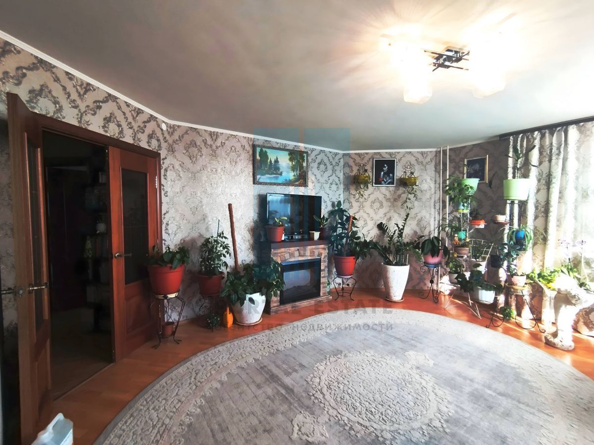 Продажа 5-комн квартиры на вторичном рынке Марьинский мкр, 4