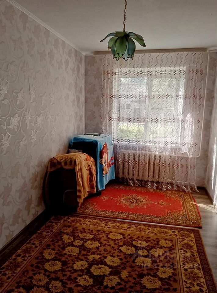 Продажа 3-комн квартиры на вторичном рынке Сланцы, улица Максима Горького, 7