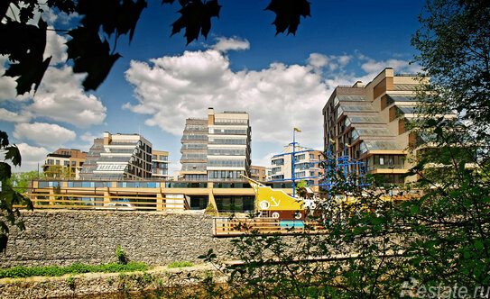 Продажа 1-комн квартиры на вторичном рынке Новогорск, ул Заречная,  д. 2,  к. 3