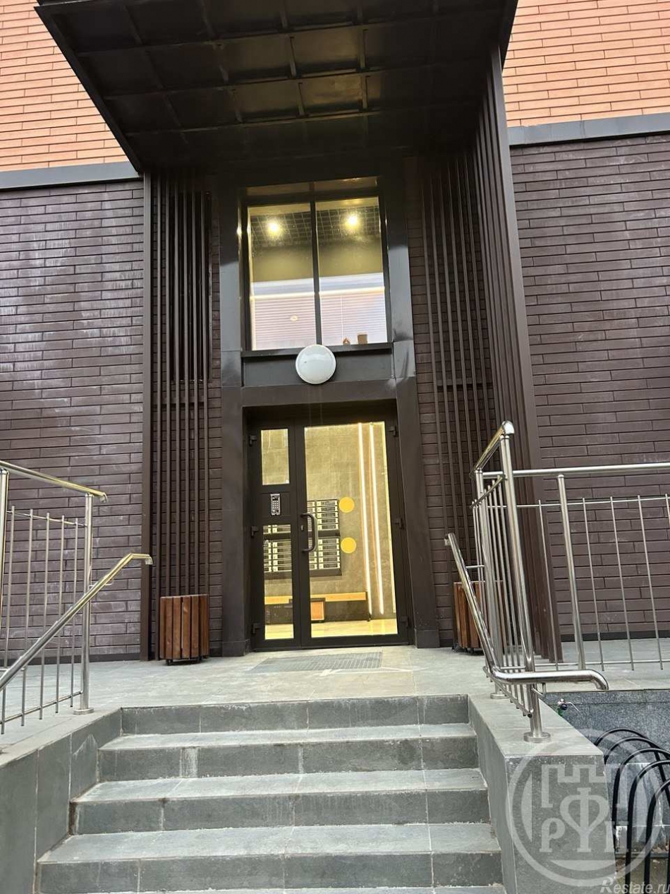 Продажа 2-комн квартиры на вторичном рынке Большой Смоленский просп.,  д. 30