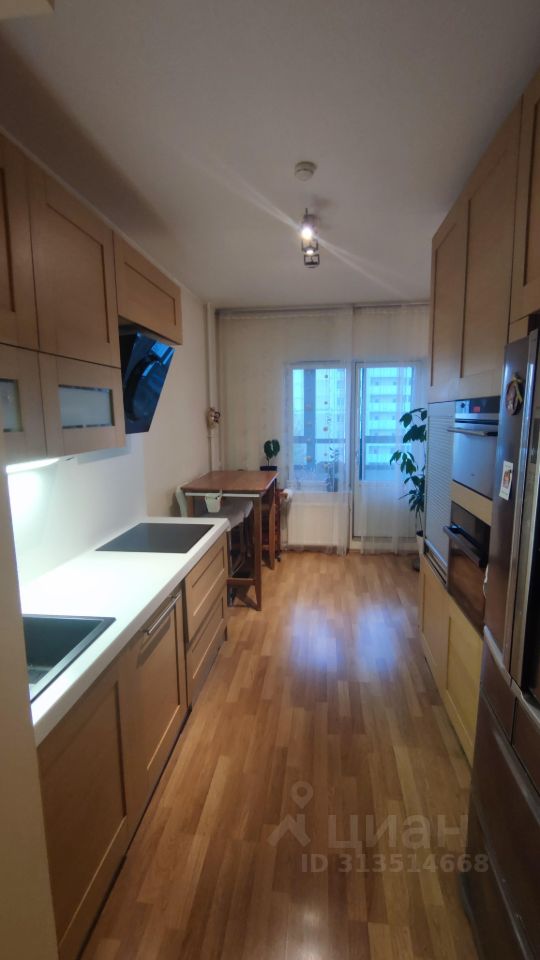 Продажа 2-комн квартиры на вторичном рынке Богатырский проспект, 60к1