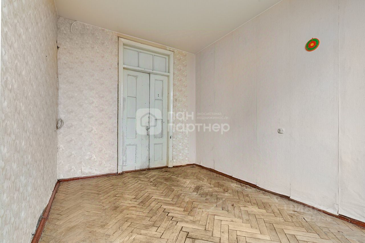 Продажа 4-комн квартиры на вторичном рынке Кузнецовская улица, 46