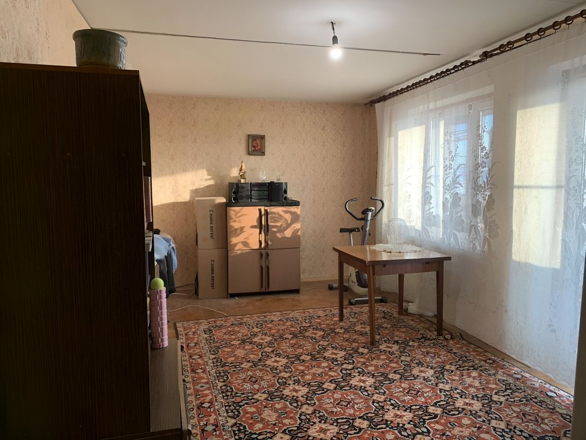 Продажа 3-комн квартиры на вторичном рынке Ступино, улица Калинина,  д. 19