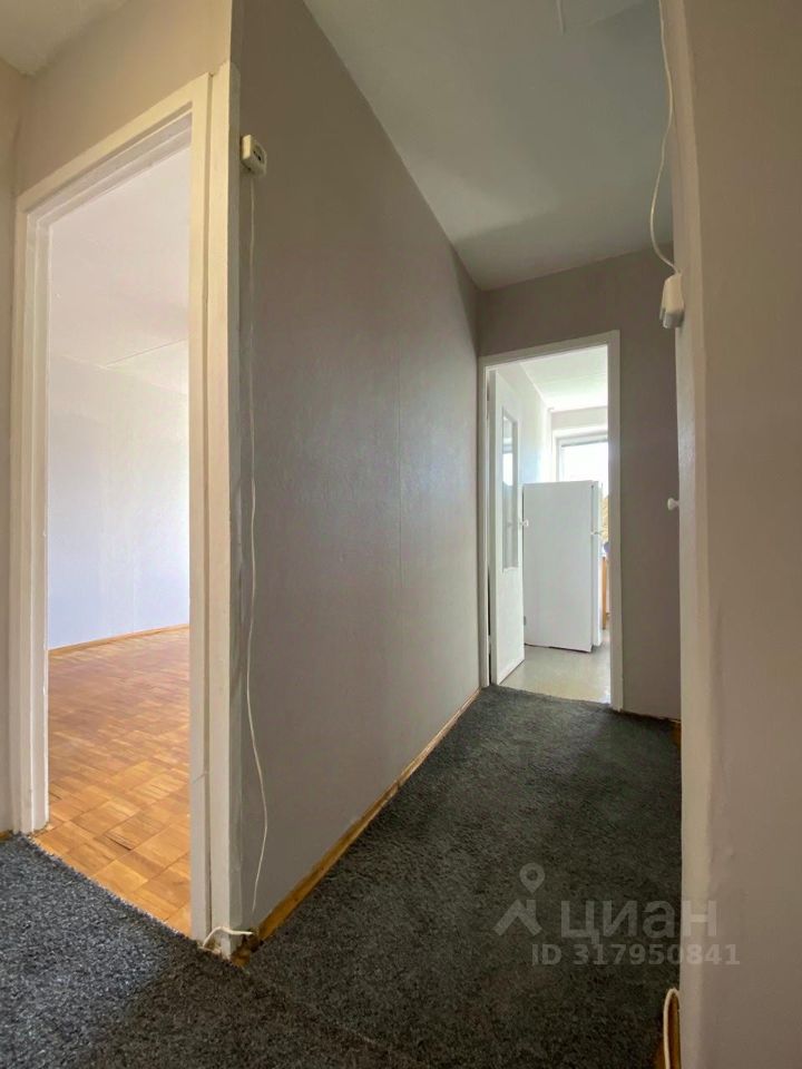 Продажа 1-комн квартиры на вторичном рынке Знаменская улица, 38К1