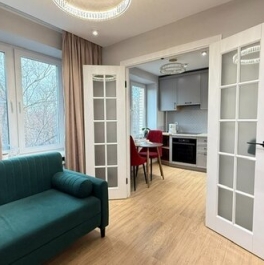 Продажа 2-комн квартиры на вторичном рынке улица Багрицкого