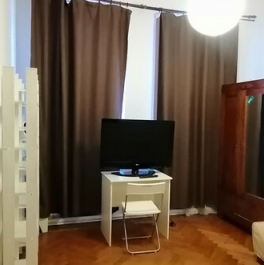 Продажа 2-комн квартиры на вторичном рынке Захарьевская улица,  д. 1