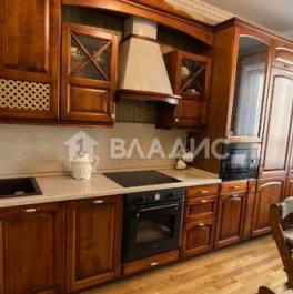 Продажа 3-комн квартиры на вторичном рынке Красногорск г, Космонавтов б-р,  д. 1