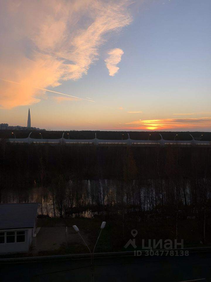 Продажа 2-комн квартиры на вторичном рынке Планерная улица, 63к1