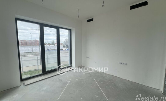 Продажа 3-комн квартиры на вторичном рынке наб Макарова,  д. 58,  к. 1