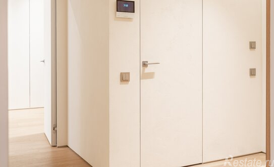 Продажа 3-комн квартиры на вторичном рынке улица Решетникова