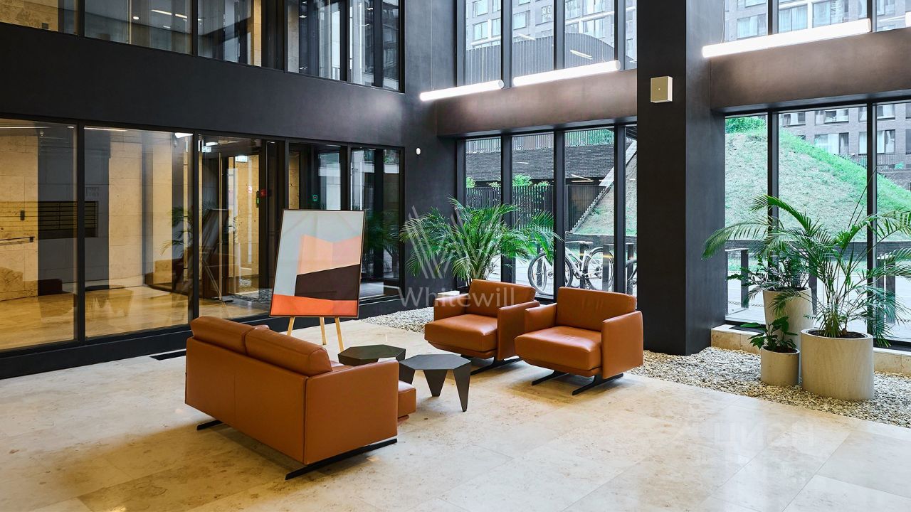 Продажа 3-комн квартиры на вторичном рынке улица Усачева, 15А