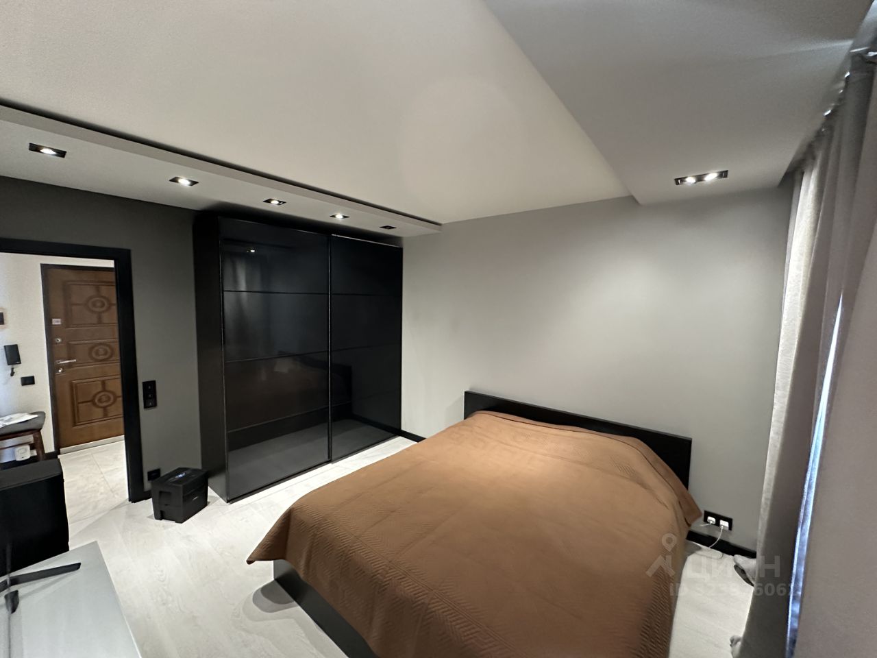 Продажа 2-комн квартиры на вторичном рынке улица Советской Армии, 17/52