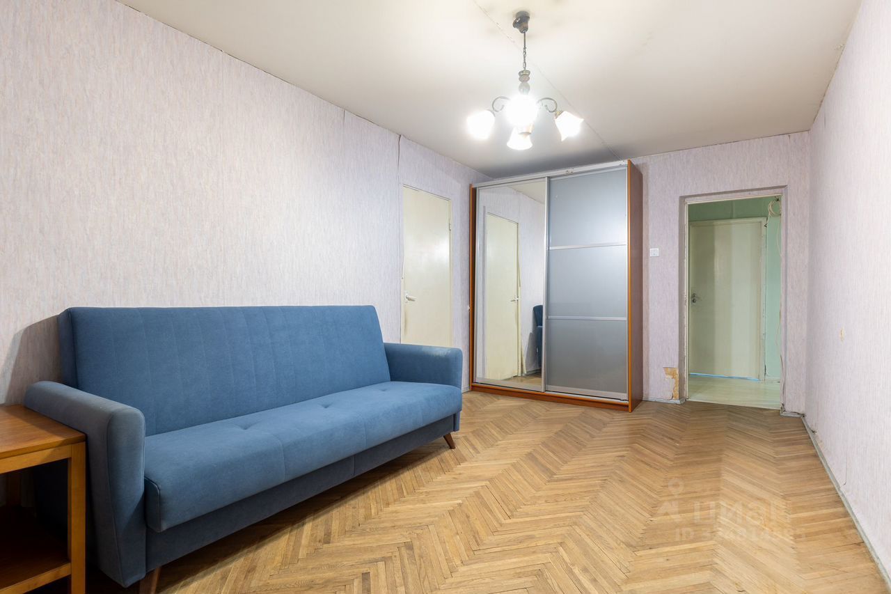 Продажа 4-комн квартиры на вторичном рынке улица Типанова, 29