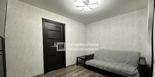 3-комн квартира улица Червонного Казачества,  д. 32