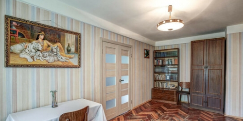 2-комн квартира улица Матроса Железняка,  д. 13