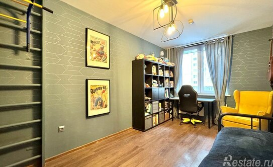 Продажа 3-комн квартиры на вторичном рынке улица Оптиков