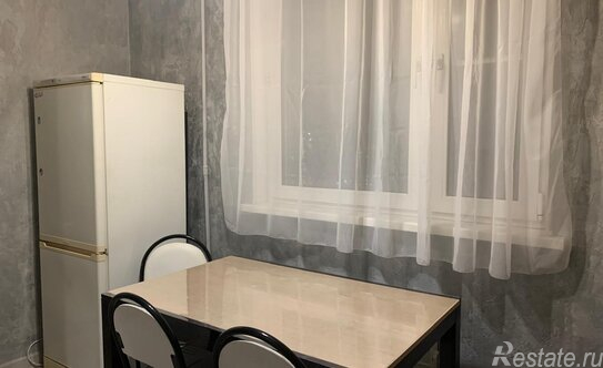 Аренда 1-комн квартиры на вторичном рынке б-р Адмирала Ушакова,  д. 5