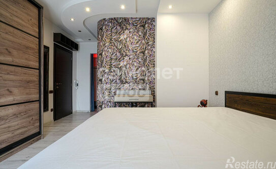 Продажа 3-комн квартиры на вторичном рынке Фестивальная ул