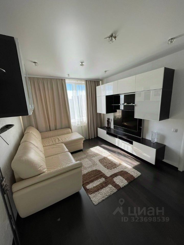 Продажа 1-комн квартиры на вторичном рынке улица Дыбенко, 38