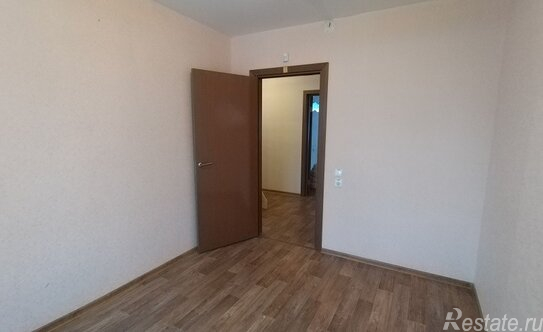 Продажа 4-комн квартиры на вторичном рынке Маршака пр-кт,  д. 12 к2