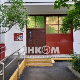 Продажа 3-комн квартиры на вторичном рынке улица Чечулина,  д. 26