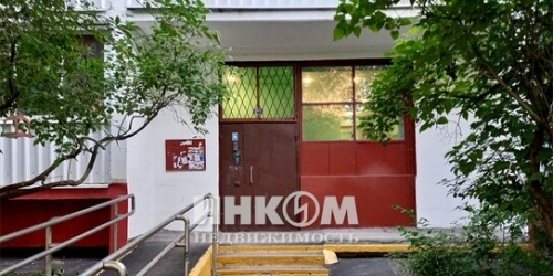 3-комн квартира улица Чечулина,  д. 26