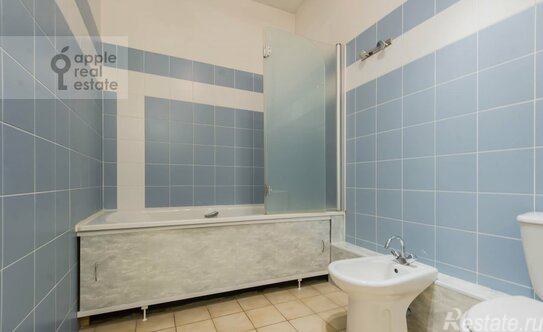 Продажа 4-комн квартиры на вторичном рынке улица Дунаевского,  д. 7