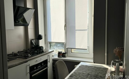 Продажа 1-комн квартиры на вторичном рынке пр-кт Мира,  д. 198