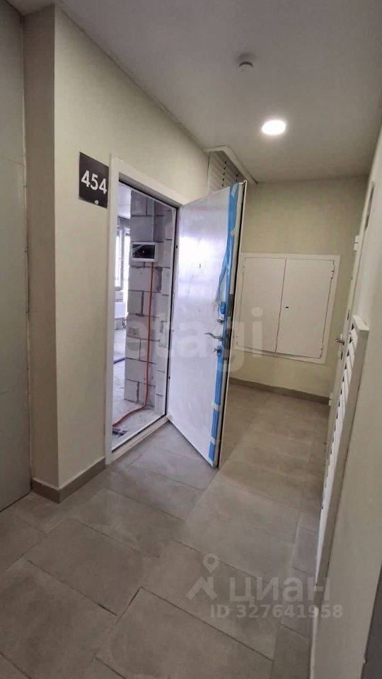 Продажа 2-комн квартиры на вторичном рынке проспект Куприна, 38к1