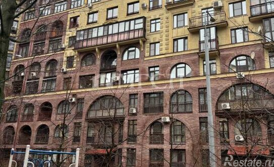 Продажа 3-комн квартиры на вторичном рынке улица Маршала Рыбалко,  д. 2