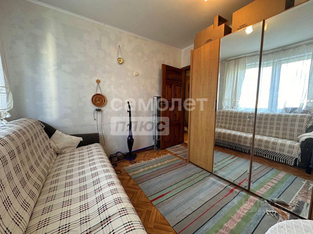 Продажа 3-комн квартиры на вторичном рынке имени К.А. Аверьянова мкр,  д. 18