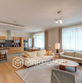 Продажа 5-комн квартиры на вторичном рынке Смоленский 1-й пер,  д. 17