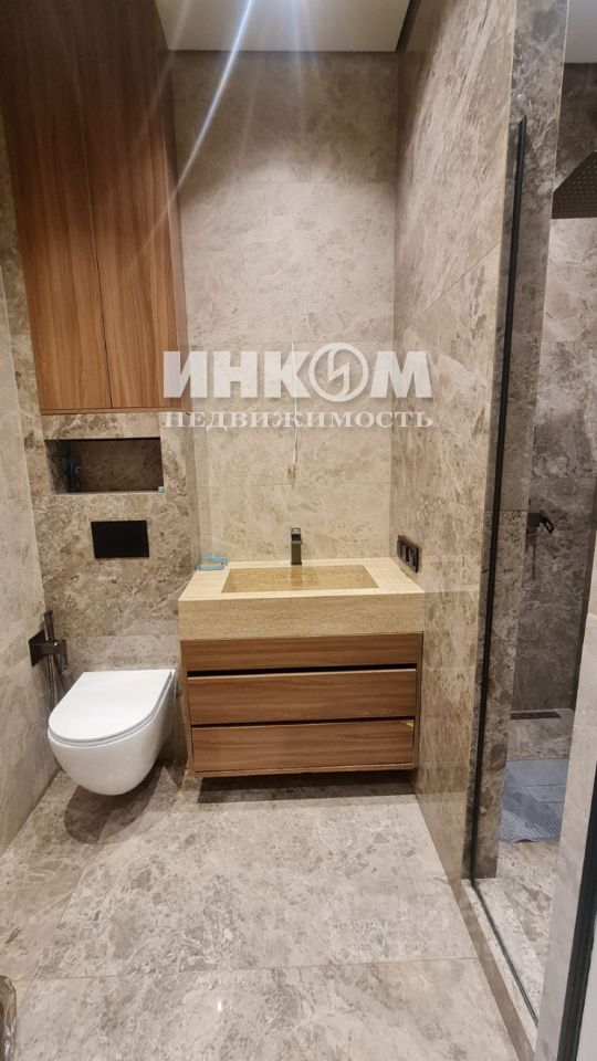 Продажа 2-комн квартиры на вторичном рынке бульвар Андрея Тарковского, 10
