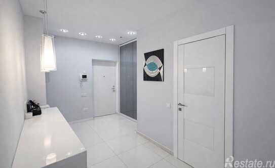 Продажа 3-комн квартиры на вторичном рынке ул Типанова,  д. 27/39