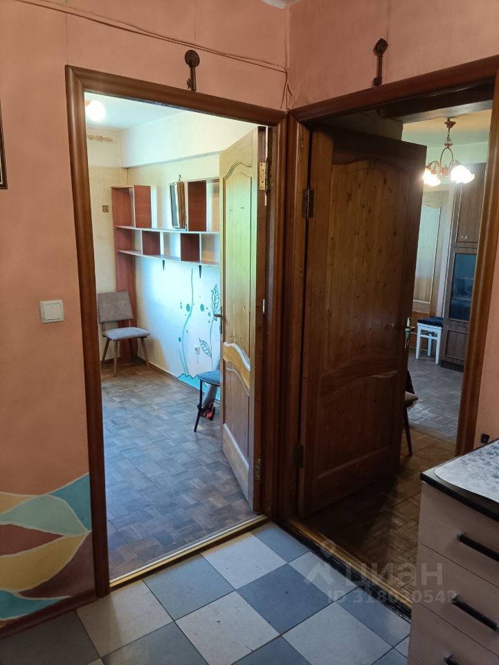 Продажа 3-комн квартиры на вторичном рынке проспект Шаумяна, 85