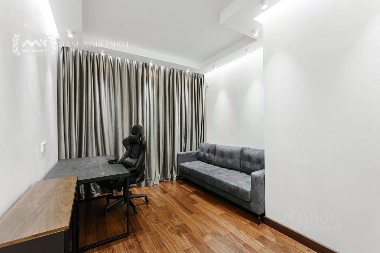 Продажа 3-комн квартиры на вторичном рынке Белоостровская улица, 7