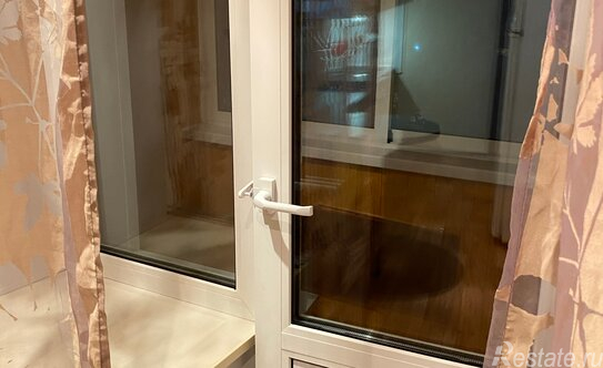 Продажа 1-комн квартиры на вторичном рынке Волхов г, Ярвенпяя ул,  д. 5Б